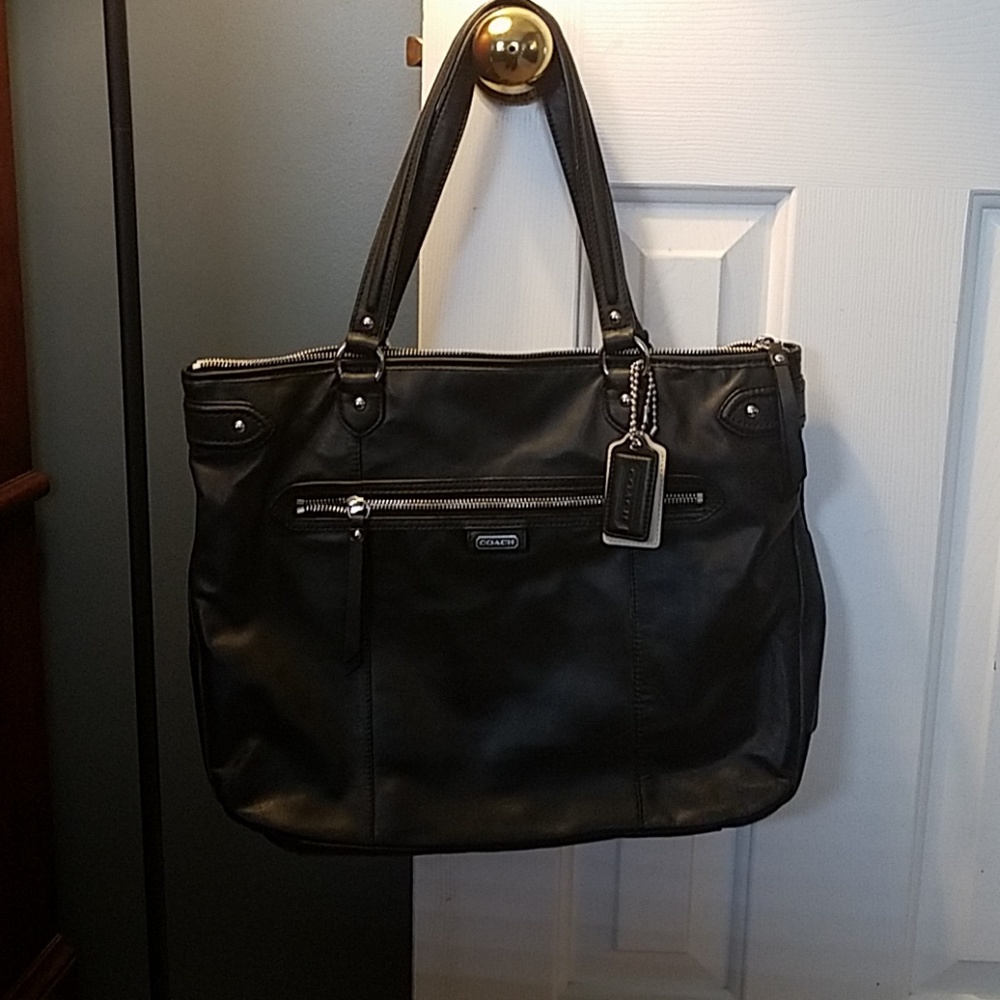 LAST CHANCE-Coach Soft Leather Tote